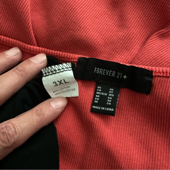 Forever 21 Top - Picture 5 of 12